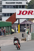 Vintage-motorcycle-club;eventdigitalimages;mallory-park;mallory-park-trackday-photographs;no-limits-trackdays;peter-wileman-photography;trackday-digital-images;trackday-photos;vmcc-festival-1000-bikes-photographs